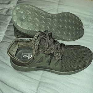 Black Women’s Walking/Running Shoes.                   New! Never Been Worn!